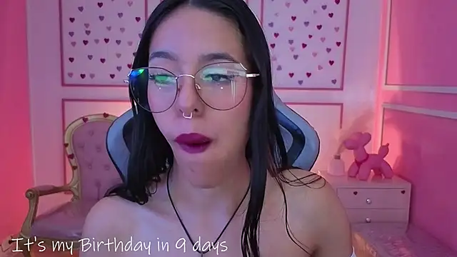 Snapshot of stephania_t chatting on October 8, 12:47 pm stephania t online show from October 8, 12:47 pm