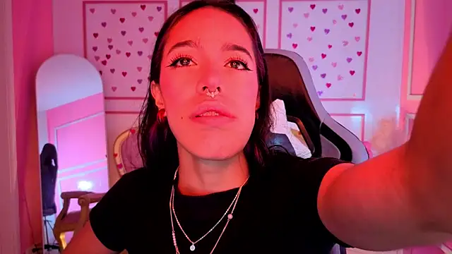 stephania t online show from January 16, 12:09 pm