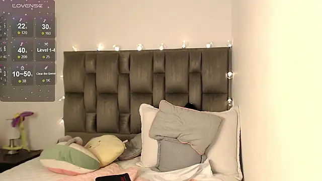 Snapshot of julz_03 chatting on December 20, 6:35 pm julz 03 online show from December 20, 6:35 pm