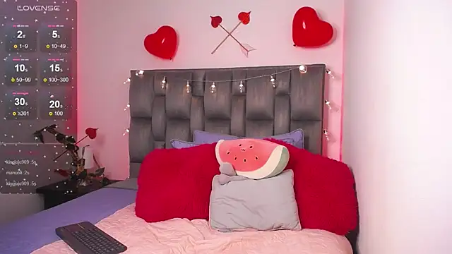 Snapshot of julz_03 chatting on February 14, 10:14 pm julz 03 online show from February 14, 10:14 pm
