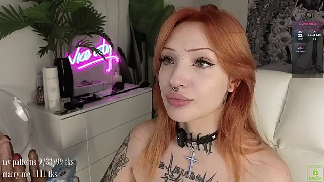 violetviolator online show from September 20, 4:13 am