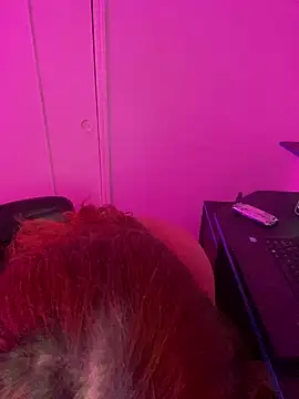 Elaa euphoria online show from December 10, 7:32 pm