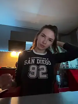 Snapshot of Vetalife chatting on December 14, 9:56 pm Vetalife online show from December 14, 9:56 pm