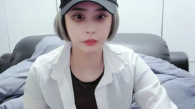 yourz tw online show from March 8, 2:12 am