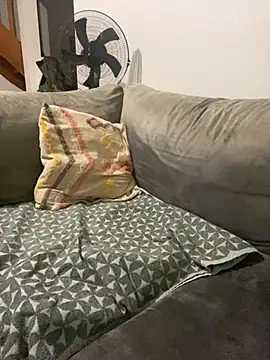 Snapshot of XtentationMG chatting on September 27, 6:35 pm XtentationMG online show from September 27, 6:35 pm