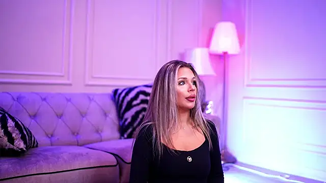 Candy Ivy online show from February 8, 7:05 pm