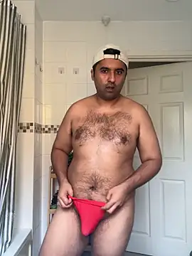 Snapshot of hornydesib69 chatting on November 3, 1:23 pm hornydesib69 online show from November 3, 1:23 pm