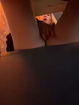 KitteCat online show from October 18, 9:54 am