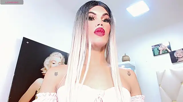 Niccolls Princess online show from February 10, 1:57 am