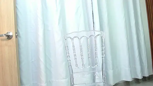 Sharlotte Milk online show from December 12, 7:48 pm
