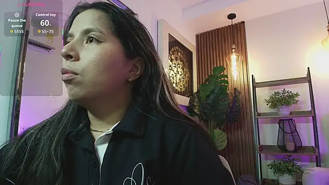 Sharlotte Milk online show from September 20, 11:00 am