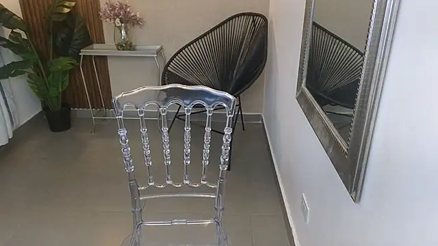 Sharlotte Milk online show from December 19, 11:17 am