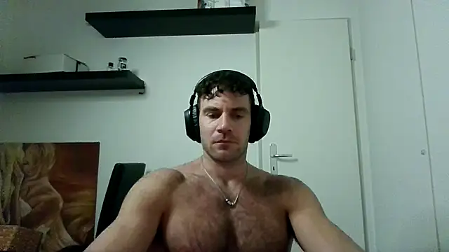 alpha-hunk online show from November 8, 9:13 pm