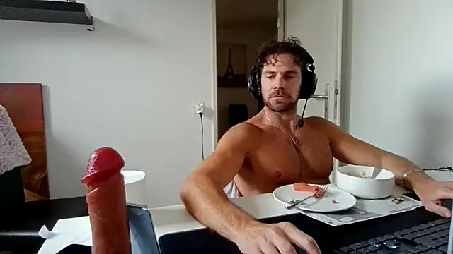 Snapshot of alpha-hunk chatting on May 11, 2:45 pm alpha-hunk online show from May 11, 2:45 pm