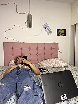 Kyna euphoria online show from February 22, 12:05 am