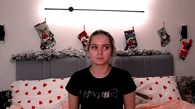 Snapshot of SIlviaBeyt chatting on December 22, 6:37 pm SIlviaBeyt online show from December 22, 6:37 pm
