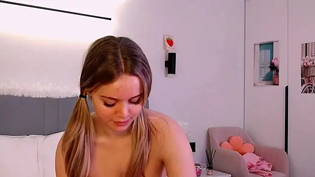 Snapshot of SIlviaBeyt chatting on January 23, 9:39 pm SIlviaBeyt online show from January 23, 9:39 pm
