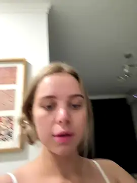 SIlviaBeyt online show from September 25, 12:14 am