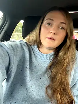 Snapshot of BustyBonnieUK chatting on October 15, 12:16 pm BustyBonnieUK online show from October 15, 12:16 pm