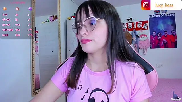Lucyy-hess online show from July 29, 7:45 pm