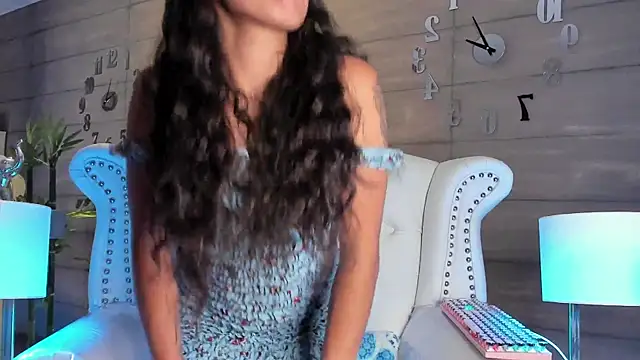 MadyJackson online show from February 26, 8:00 pm