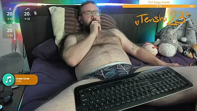 Snapshot of tenshi23strip chatting on November 9, 4:44 am tenshi23strip online show from November 9, 4:44 am