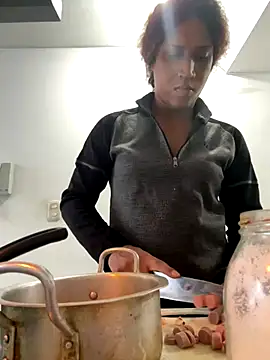 zahrivk1 online show from October 5, 4:38 pm