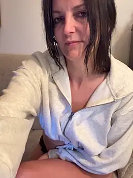 -OLYA- online show from November 19, 3:06 am