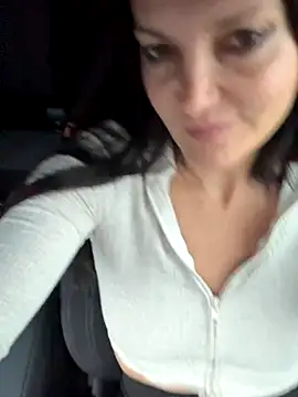 -OLYA- online show from November 20, 6:57 am