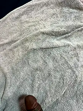 Snapshot of vickdiamondick chatting on December 17, 11:38 am vickdiamondick online show from December 17, 11:38 am