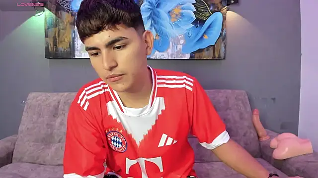 Snapshot of Lyam_ap chatting on September 21, 6:42 pm Lyam ap online show from September 21, 6:42 pm