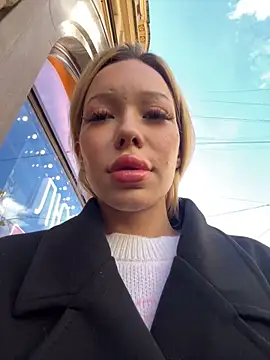 Snapshot of babydolll chatting on September 27, 9:47 am babydolll online show from September 27, 9:47 am