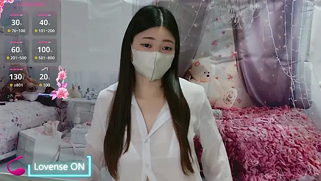 Snapshot of -REIREI- chatting on December 7, 2:13 pm -REIREI- online show from December 7, 2:13 pm