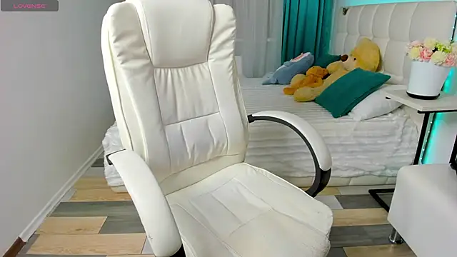 CooperAllana online show from October 9, 6:00 am