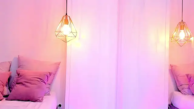 mallie quinn online show from December 25, 5:15 pm