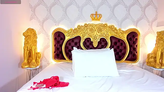 KendralHolson online show from October 2, 4:30 am