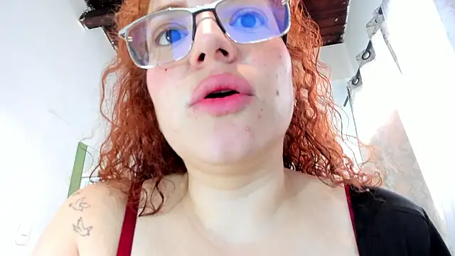 Snapshot of ebbafernandez_ chatting on March 15, 12:11 pm ebbafernandez online show from March 15, 12:11 pm