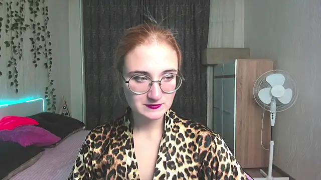 Miss Elsa  online show from December 16, 3:08 am