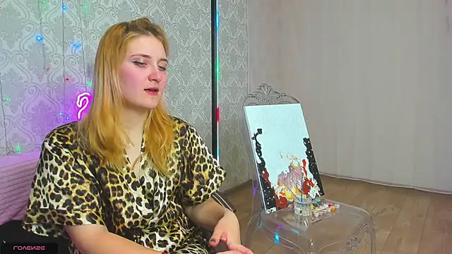 Miss Elsa  online show from March 12, 3:29 pm