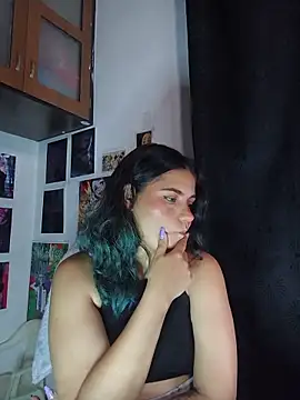 gigiqueen 18 online show from June 12, 2:43 am