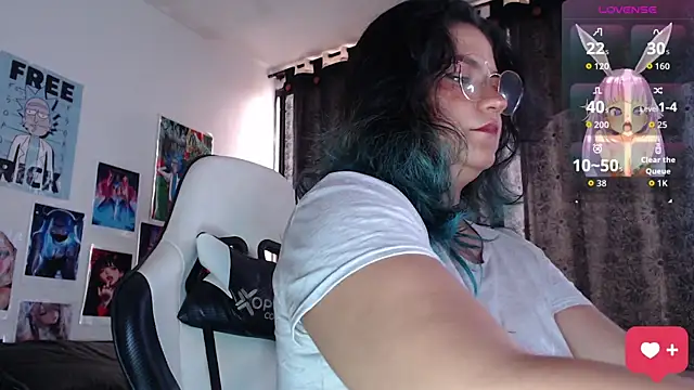 gigiqueen 18 online show from July 5, 8:49 pm