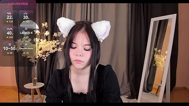 Snapshot of ClaireFaers_ chatting on December 2, 12:29 pm ClaireFaers online show from December 2, 12:29 pm