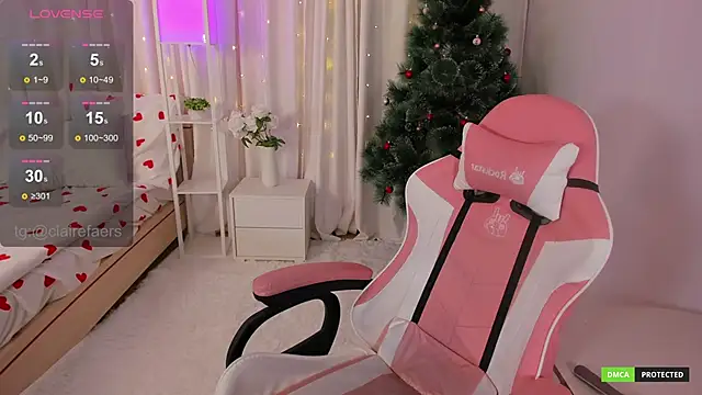 Snapshot of ClaireFaers_ chatting on December 19, 5:18 pm ClaireFaers online show from December 19, 5:18 pm