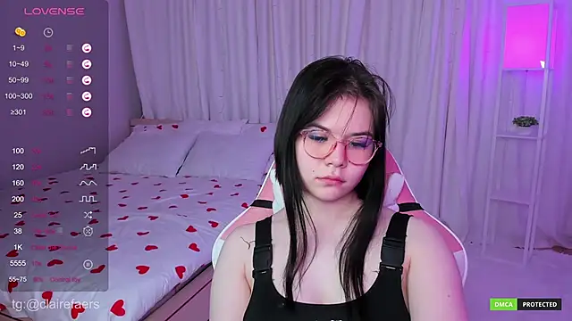 Snapshot of ClaireFaers_ chatting on January 21, 1:00 pm ClaireFaers online show from January 21, 1:00 pm