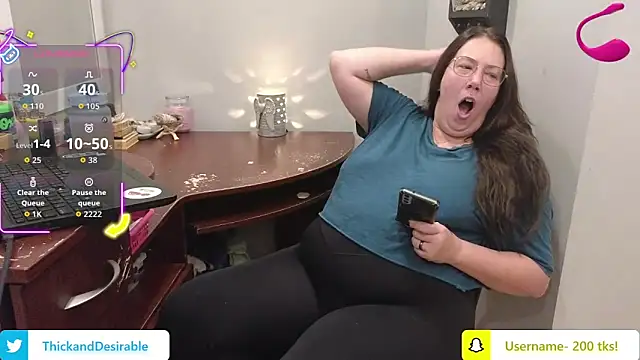 ThickGirlsDoItBetter online show from October 23, 5:12 pm