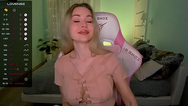 Snapshot of AdeleRoberts chatting on March 11, 1:55 am AdeleRoberts online show from March 11, 1:55 am