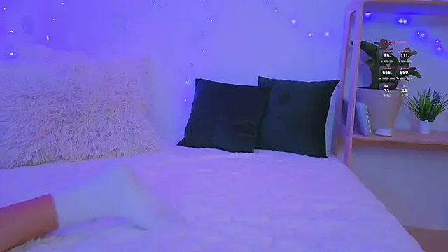 -Violetttttka online show from January 5, 3:32 am