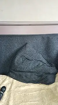 Snapshot of slimcate91 chatting on March 15, 9:19 am slimcate91 online show from March 15, 9:19 am