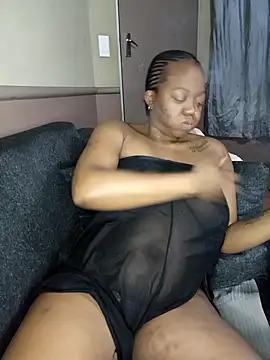 Snapshot of slimcate91 chatting on September 10, 1:05 am slimcate91 online show from September 10, 1:05 am