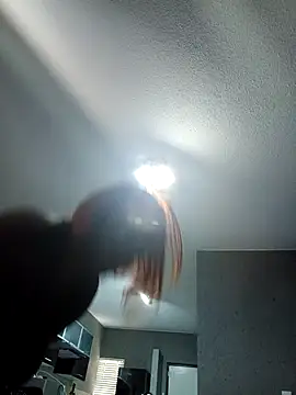 Snapshot of slimcate91 chatting on October 24, 8:11 am slimcate91 online show from October 24, 8:11 am